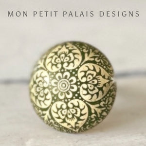 Billie Gold & Green Moroccan Engraved Knob